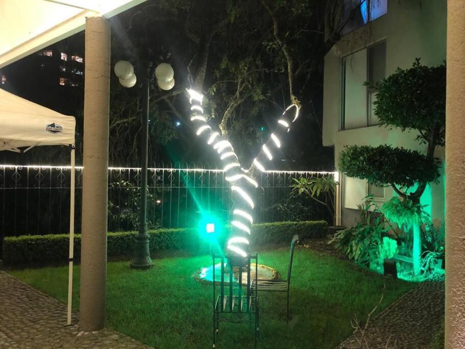 Hermoso Departamento en Bosques de las Lomas Dos Habitaciones México DF Exterior foto